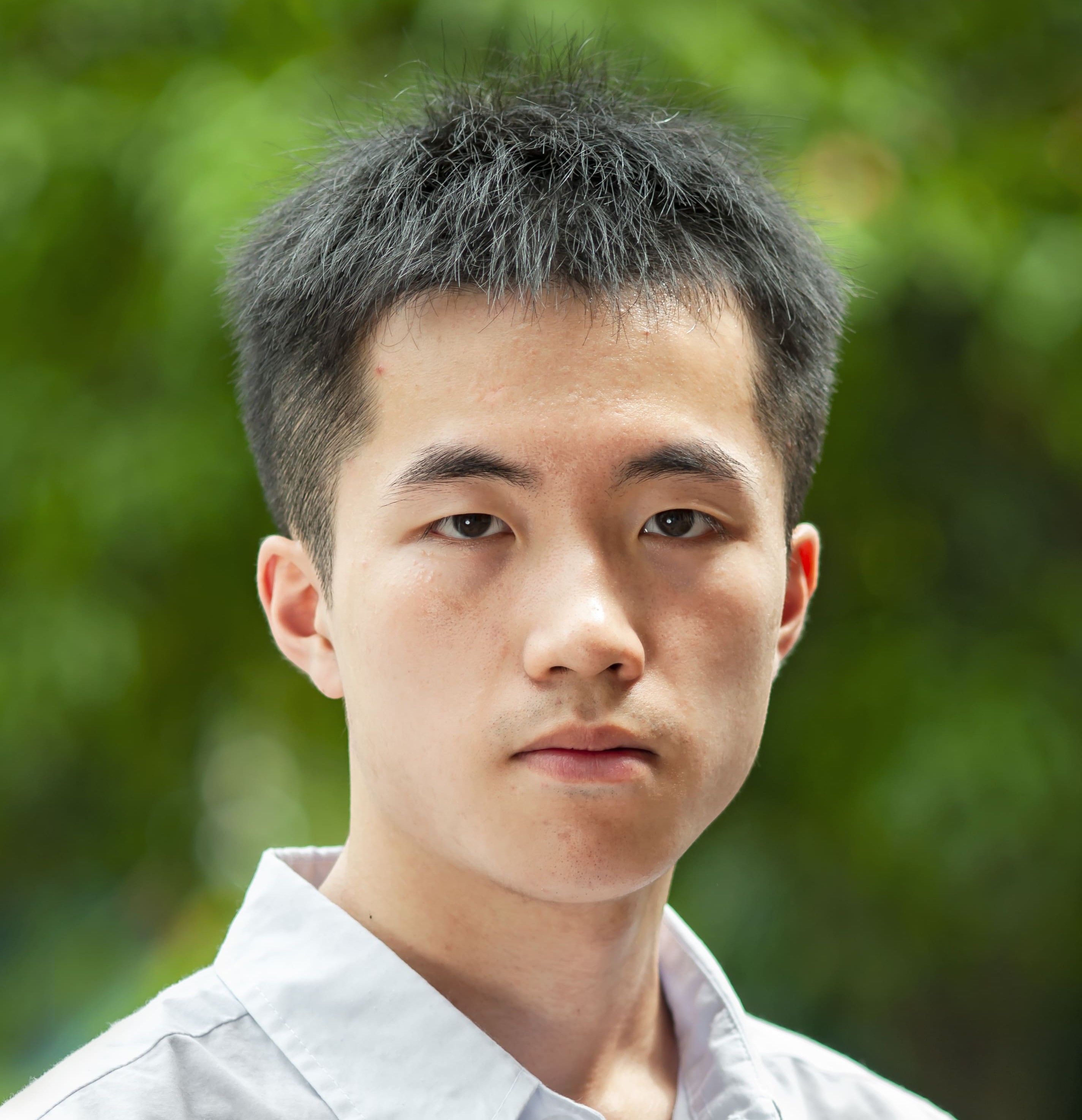 李昊